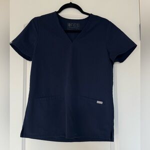 Figs Casma top- 2 tops small